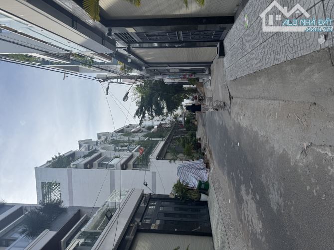 Nhà 4 tấm đường 6m ngang nhà 6,4m khu dân cư đồng bộ,nội thất cao cấp - 1