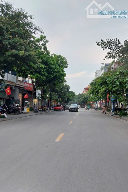 Bán đất phố Việt Hưng 54m2- mặt tiền4m- 7 tỷ, ô tô,  gần cổng làng Lệ Mật - 1
