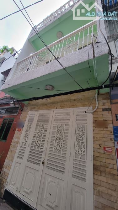 3PN, 2WC. Nhà 3 tầng Nguyễn Tri Phương, P8, Quận 10. DT: 3.5x10m - 1