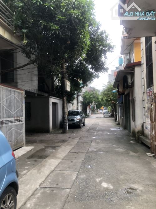 Bán nhà Sài Đồng cực hiếm, Gần ô tô, Diện tích 99 m2, 2 tầng, giá chỉ 5.8 tỷ. - 1