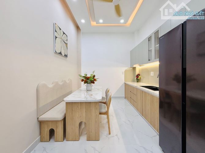 SIÊU PHẨM NGUYỄN TƯ GIẢN - 4 TẦNG FULL NỘI THẤT - 41m2 - 5,8 TỶ - 1