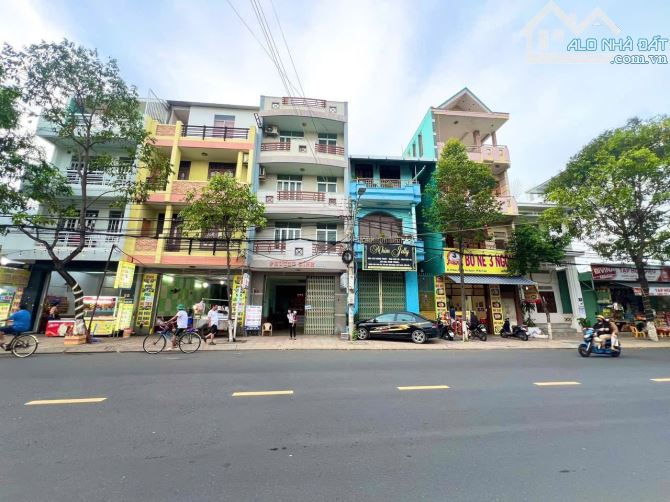 🌾BÁN NHÀ 4 TẦNG MẶT TIỀN HOÀNG DIỆU  CẠNH BIỂM - 1