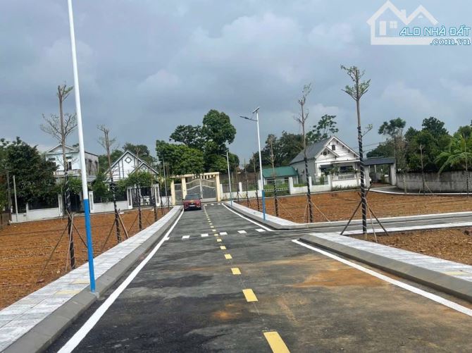 Gần Cổng Số 2 Đại Học FPT Giáp KCNC Hoà Lạc Tuyến Metro số 5 Dt:100m2 Giá hơn 2 tỷ - 1
