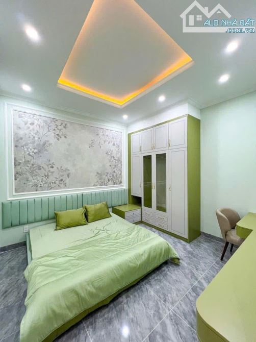 GIÁ FULL 2,55 TỈ CẦN BÁN GẤP NHÀ 3 TẦNG 150m2 ĐƯỜNG 7m, 4PN 4 TOILET,SỔ HỒNG RIÊNG TDM - 12