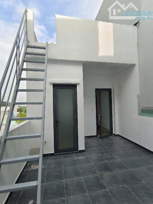 BÁN NHÀ THẠNH XUÂN 24, HẺM 5M THÔNG, 3 TẦNG BTCT, QUẬN 12, DT 64M2 (4× 16),GIÁ SIÊU RẺ - 12