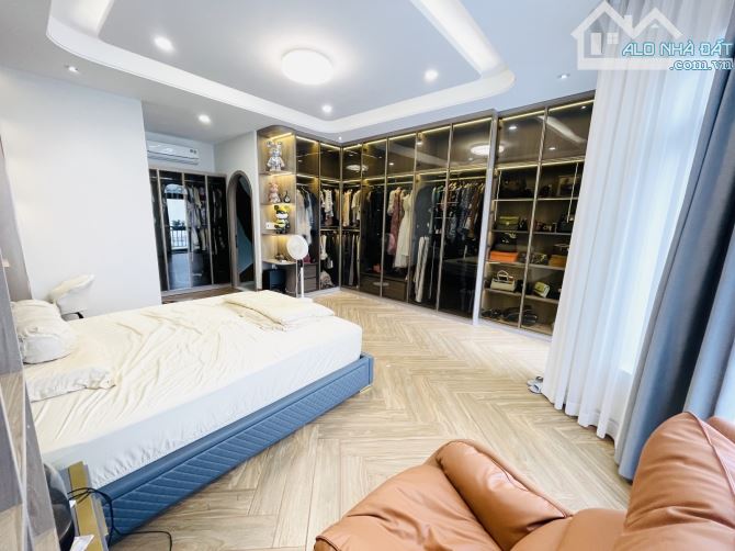 🏠 BÁN NHÀ MẶT TIỀN KHÁNH HỘI – QUẬN 4 💎 VỊ TRÍ KINH DOANH ĐỈNH –Giá chỉ hơn 15 tỏi - 12
