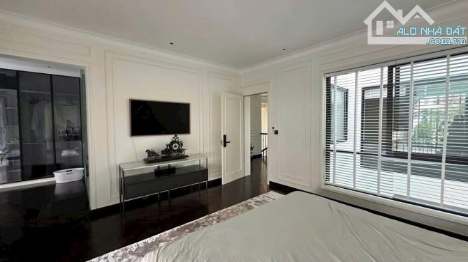 Nhà Hiếm Nhất Đakao Quận 1 - Đường Nguyễn Thành Ý - 8x18m 3 Tầng - 50 Tỷ - 13