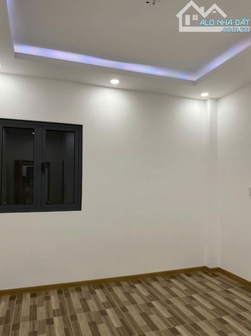 BÁN NHÀ THẠNH XUÂN 24, HẺM 5M THÔNG, 3 TẦNG BTCT, QUẬN 12, DT 64M2 (4× 16),GIÁ SIÊU RẺ - 17