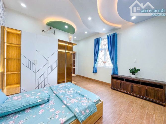 BÁN  NHÀ TRỆT 2 LẦU HEM LIÊN TỔ 3-4 LỘ Ô TÔ GẦN ĐẠI HỌC Y DƯỢC - FULL NỘI THẤT CAO CẤP - 2