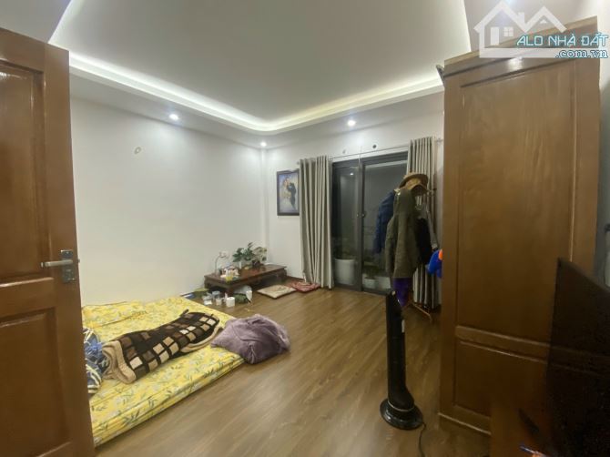 BÁN NHÀ MỚI XÂY -HỒ TÙNG MẬU.MAI DICH. CẦU GIÂY-5 TẦNG -3PN-NỘI THẤT XỊN-GẦN  PHỐ HƠN7 tỷ - 2