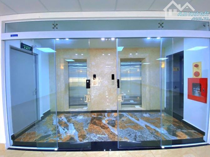 Bán nhà mặt phố 9 tầng, có hầm, xây dựng251m2 - 2