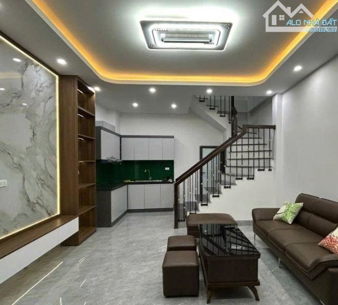 BÁN GẤP NHÀ DI TRẠCH_LÔ GÓC_35M2X4T, Ô TÔ ĐỖ CỬA, NHIỀU NGỦ, GIÁP ĐÔ THỊ, VÀNH ĐAI 3,5 - 2
