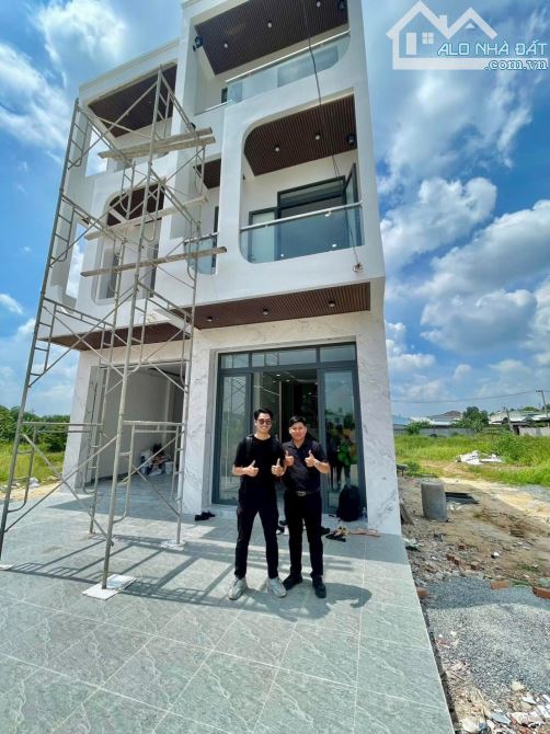 BÁN GẤP Lô Đất Đẹp  Thủ Dầu Một – 1.1 Tỷ – Xây Tự Do – Sổ Riêng – Gần UBND, Trường Học - 2