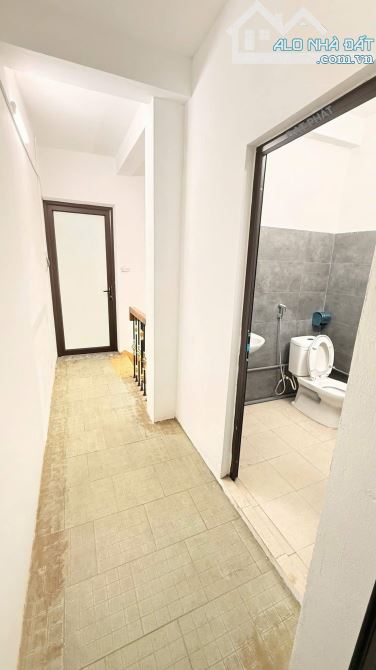 Bán Nhà Phố Trung Kính Cầu Giấy 90m2, 5T, Vỉa Hề Ô Tô Tránh Kinh Doanh. - 2