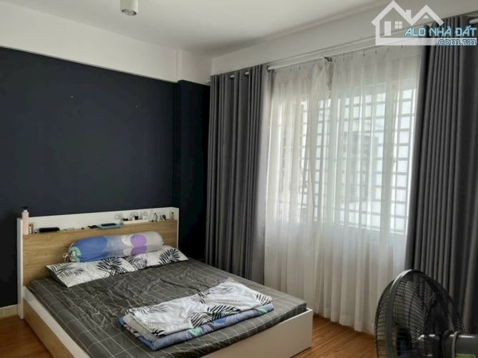 Cần cho thuê căn hộ chung cư Số 1 Tôn Thất Thuyết  Quận 4, diện tích 63m2, 2 phò - 2