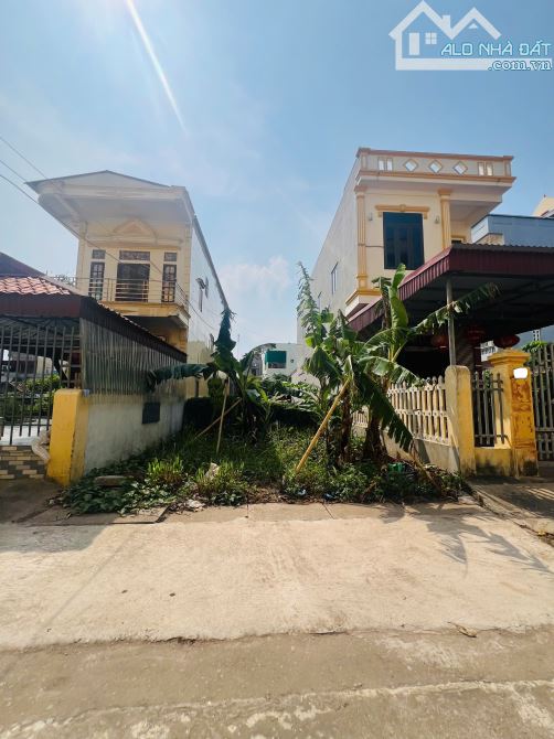 Cực víp, Đất biển Quất Lâm 110m2, trục chính kinh doanh đường 3 ô tô tránh giá 1.95 tỷ - 2