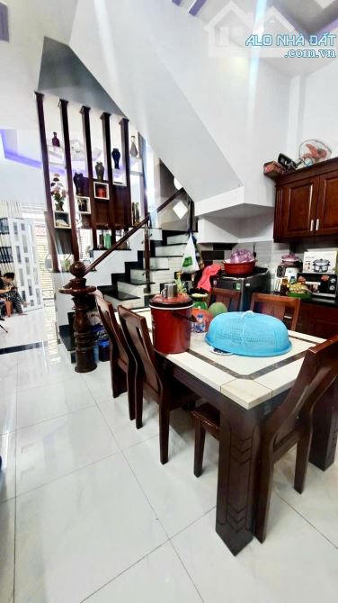 BÁN NHÀ 3 TẦNG – HẺM RỘNG THÔNG THOÁNG – PHƯỜNG TÂN HƯNG – QUẬN 7 - 2