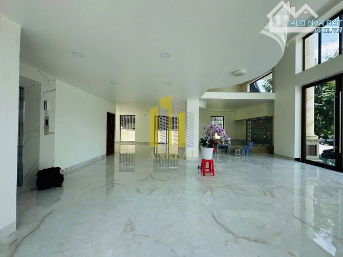Cho Thuê Toà Nhà Văn Phòng VIP góc 2 mặt tiền Tạ Hiện Thạnh Mỹ Lợi - 2