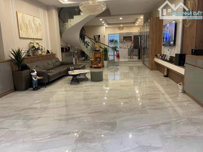Cô xinh ngộp vốn cần bán gấp nhà đường trần quang diêu quận 3 giá 5tỷ580/78m2 sổ hồng - 2