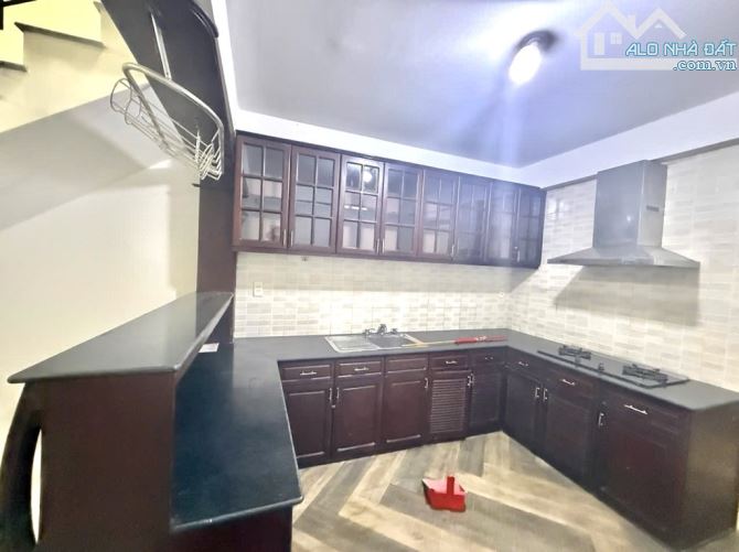 Bán nhà Nguyễn Văn Lạc Bình Thạnh, giáp Q.1, 5 tầng, sổ đẹp, chỉ 8.x tỷ - 2