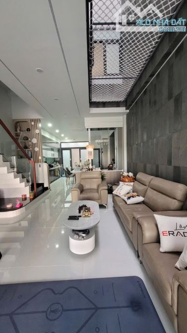 Bán nhà 1 trệt 2 lầu khu phố biển rạng đông Hướng Nam view công viên - 2