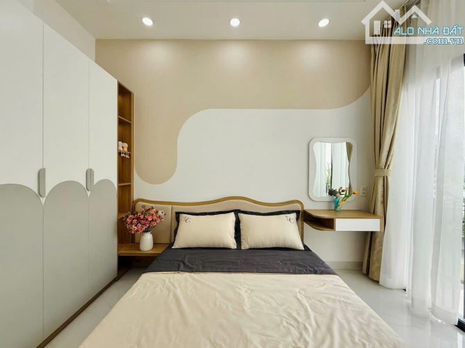 Siêu Phẩm ! Nhà mới Full nỘi Thất - HXH Nguyễn Tư Giản-  P.AHT - 3,1X14m -  4 Tầng - 2