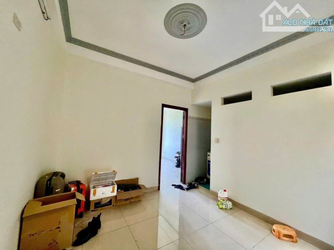 Bán nhà 4 tấng kiệt Nguyễn Du có dòng tiền 18tr/tháng. gần Tòa nhà Trái BẮP - 2