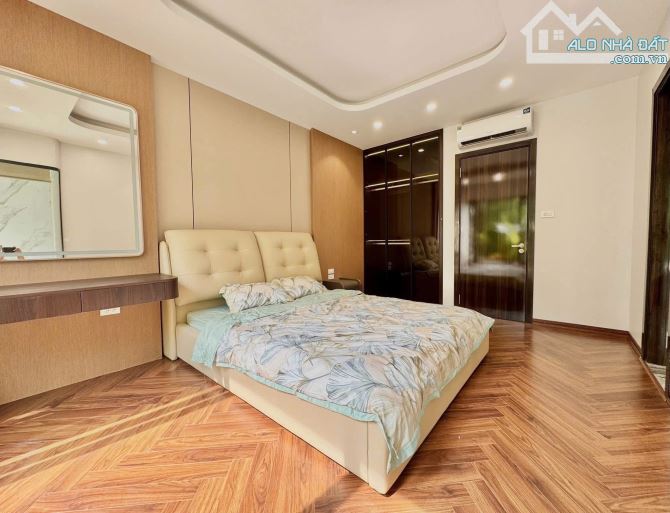 BÁN GẤP TOÀ CCMN 7 TẦNG DT100M2*MT7.2M TỔNG 25 PHÒNG CẦU GIẤY NGÕ NÔNG SÁT PHỐ. CHỈ 23 TỶ - 2