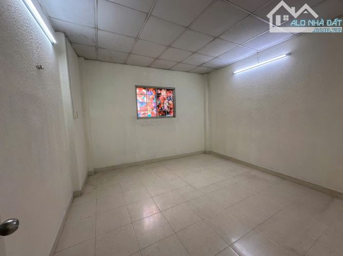 Nhà ngay Ngã Tư Bảy Hiền, 2 tầng- 68m2, Trường Chinh, P4, 7.2 Tỷ TL - 2