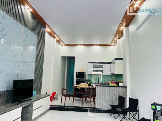 🏠 CÓ THẬT KHÔNG?! Nhà 4 tầng ô tô đỗ cạnh mà CHỈ 5,8 TỶ – Full nội thất xách vali vào ở n - 2