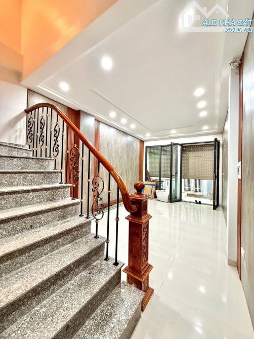 BÁN NHÀ NGHĨA ĐÔ CẦU GIẤY 50m 6 TẦNG 12 TỶ 2 THOÁNG Ô TÔ ĐỖ CỔNG NHÀ MỚI BAY NHANH - 2