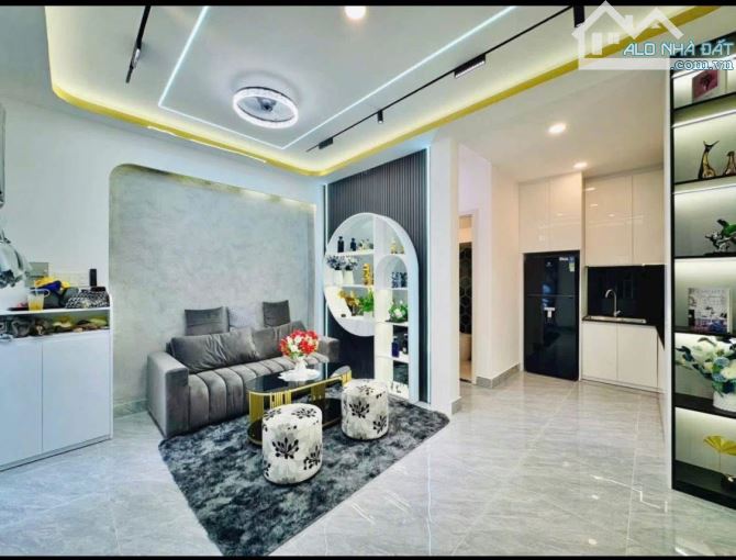 SÁT Q1 - KHU PHAN XÍCH LONG - NHÀ ĐẸP 3 TẦNG - FULL NỘI THẤT - 2