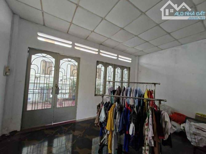 bán nhà 2 mặt tiền hẻm xe hơi ngag 6.5 nở hậu 9m đình phog phú - 2