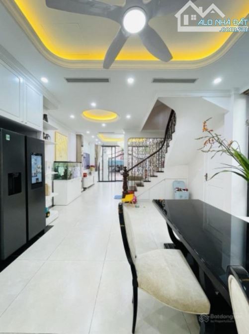 🚨 HIẾM! BÁN GẤP NHÀ XÃ ĐÀN 2 – 75M² x 5 TẦNG – GIÁ NHỈNH 12 TỶ – Ô TÔ – KINH DOANH - 2