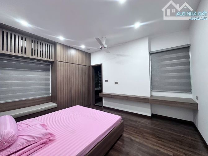 BÁN BIỆT THỰ LÔ GÓC VEN SÔNG ĐƯỜNG THĂNG LONG -DIỆN TÍCH 148M2 NGANG 7,5M GIÁ CHỈ 10,5 TỶ - 3
