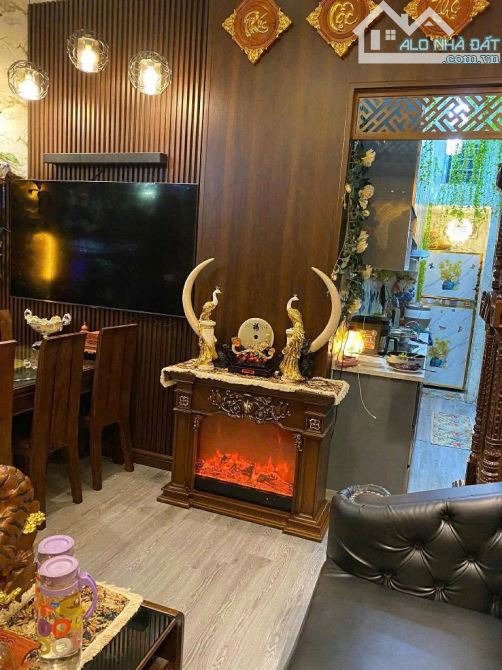 🎯 NHÀ ĐẸP TRUNG TÂM CẦU GIẤY - Ở NGAY - THIẾT KẾ HIỆN ĐẠI - NỘI THẤT CHÂU ÂU - 6 TẦNG CHỈ - 3