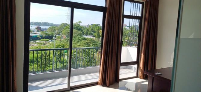 BÁN NHÀ TRỤC CHÍNH KHU AO SÀO . THỊNH LIỆT . NGAY ỦY BAN QUẬN. DT 70 M . NHÀ 5 TẦNG MT 5 M - 3