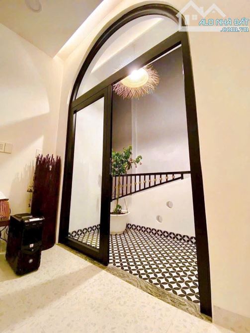BÁN NHÀ Q4 MỚI ĐẸP 4 TẤM HÌNH THẬT SÁT MẶT TIỀN KHU YÊN TĨNH GIÁ 4 TỈ 790 KHU DÂN CƯ - 3