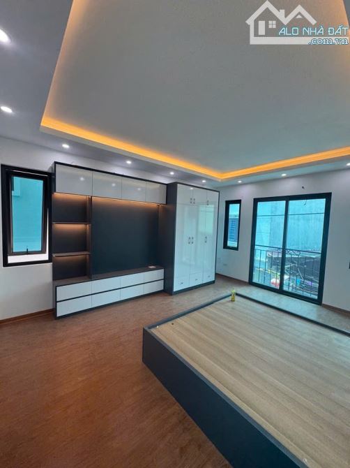 Nhà Văn Trì Bắc Từ Liêm - 42m2 - mt: 4m - ngõ rộng ô tô - giá 6x tỷ - 3