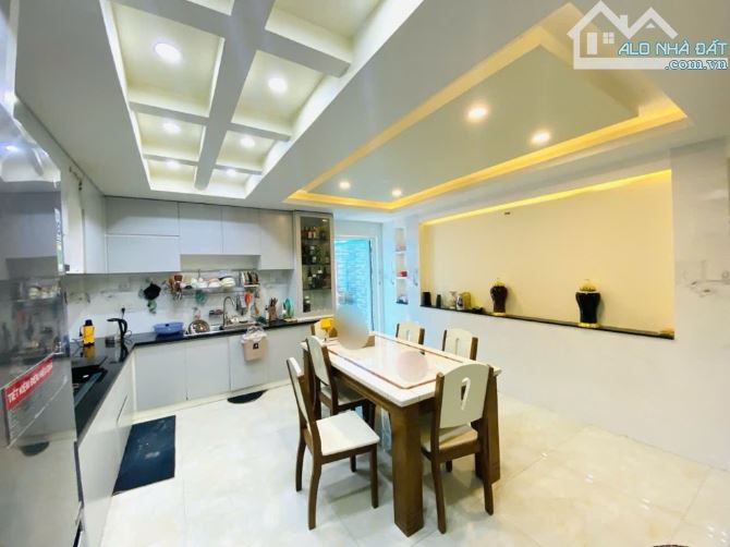Q7 HXH 4.6x16M 4 TẦNG NHÀ ĐẸP KẾ BÊN PHÚ MỸ HƯNG 7 CHỖ ĐỖ CỬA GẦN MẶT TIỀN 7.xT - 3