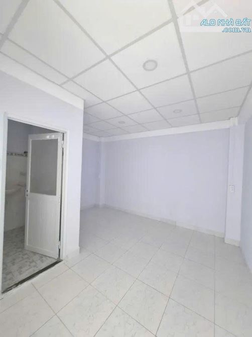 NHÀ HẺM XE HƠI – 5PN KHÉP KÍN – 64M² – NGANG 4M DÀI 16M – CMT8 QUẬN 10 – CHỈ 10.6 TỶ - 3