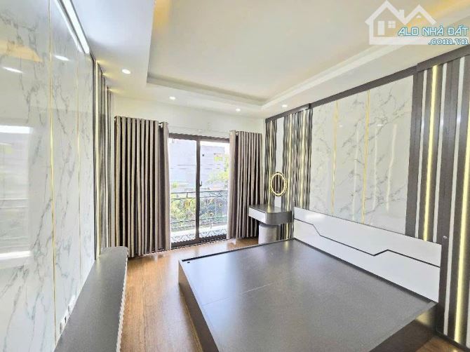 Bán Nhà Nguyễn Đức Cảnh, Tân Mai – Mặt Tiền Rộng, Thoáng –5T – 33m – 7.19 tỷ