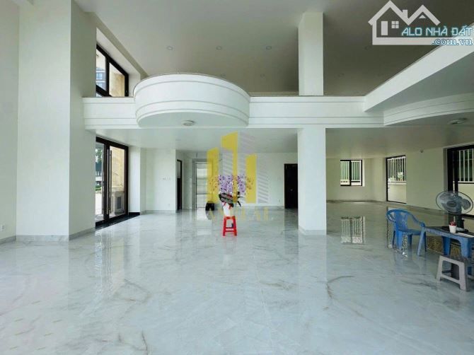 Cho Thuê Toà Nhà Văn Phòng VIP góc 2 mặt tiền Tạ Hiện Thạnh Mỹ Lợi - 3