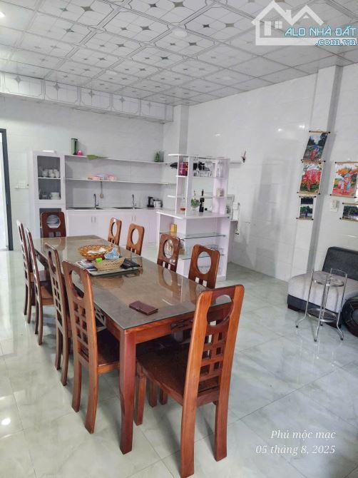 BÁN NHÀ 3 TẦNG 11 Tỷ SIÊU RỘNG - MẶT TIỀN NGUYỄN ĐỆ - PHƯỜNG NINH KIỀU - TP CẦN THƠ - 3