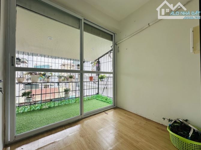 Bán nhà tập thể Hồng mai tt hai bà trưng đẹp thoáng sáng ô tô đỗ cửa - 3