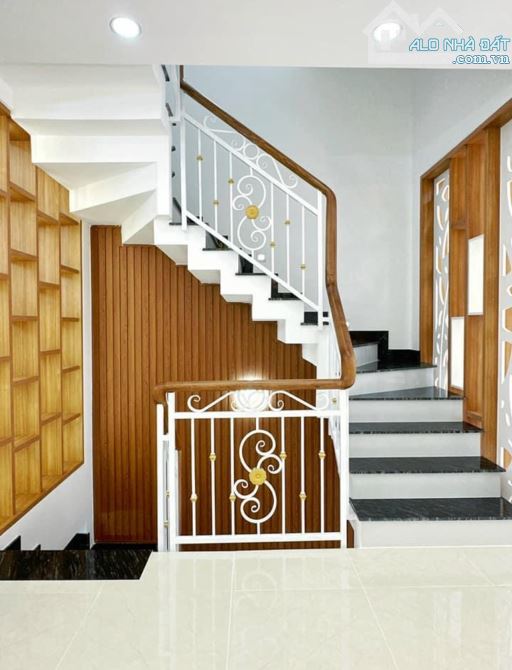 BÁN NHÀ 4 TẦNG NGAY NGUYỄN TRỌNG TUYỂN,PHÚ NHUẬN-GIÁ:4,02TỶ/63m2(4,5x14m).XE HƠI ĐỖ CỬA. - 3
