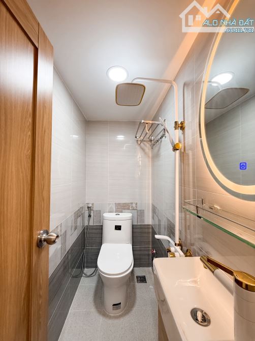 🏡 NHÀ 3 TẦNG KIÊN CỐ – GẦN BỜ KÈ HOÀNG SA – TRUNG TÂM QUẬN 3 – CHỈ 4.X TỶ‼️ - 3