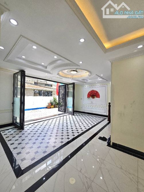 12 tỷ / 6 tầng / sài Đồng/ Ô tô Chánh/ 40/50 M2 - 3