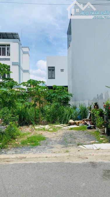 Bán đất SR, TC đường nhựa 6m thông, gần siêu thị GO, chỉ 3tỷ850 - 3