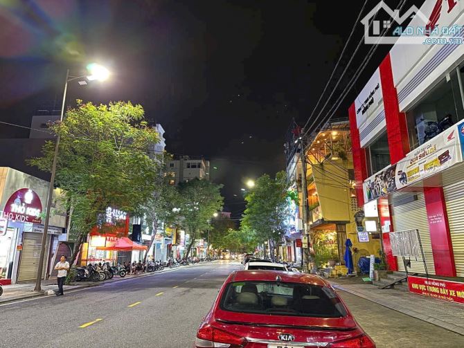 Bán lô đất mặt tiền Bến Nghé ngay Gần Ngã 6 Vincom, Tp.Huế giá chỉ 22,5 tỷ - DT: 125m2 nga - 3
